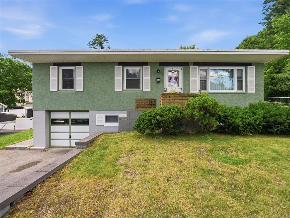 Unit for sale at 48 Pinedale Ave, Billerica, MA 01821