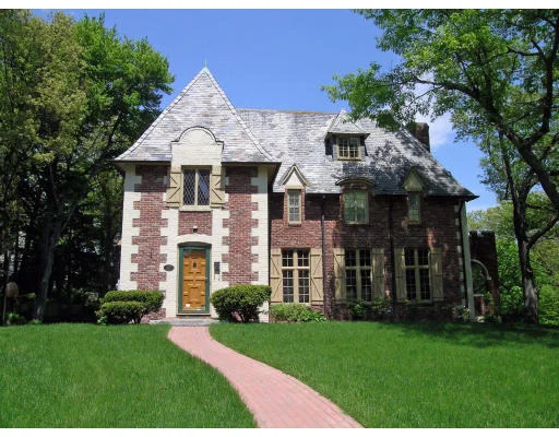 Unit for sale at 208 Collins Rd, Newton, MA 02468