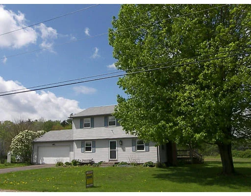 Unit for sale at 28 Strong Rd, Southampton, MA 01073