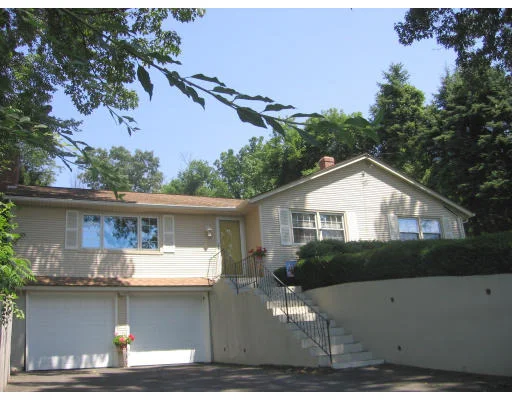 Unit for sale at 1132 Amostown Road, West Springfield, MA 01089
