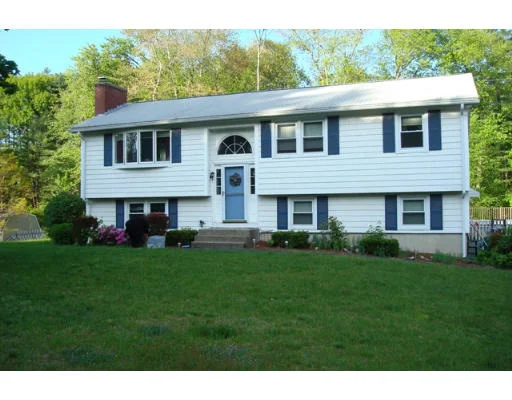 Unit for sale at 6 Dayton Street, Chelmsford, MA 01863