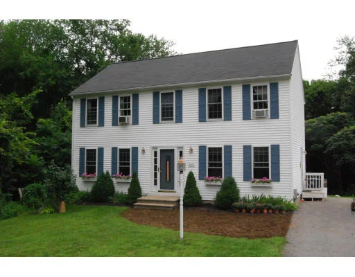 Unit for sale at 22 Whitby Rd, Charlton, MA 01507