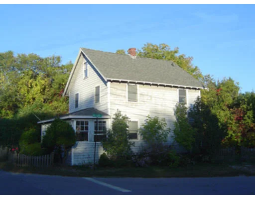 Unit for sale at 40 Topsfield Rd, Ipswich, MA 01938