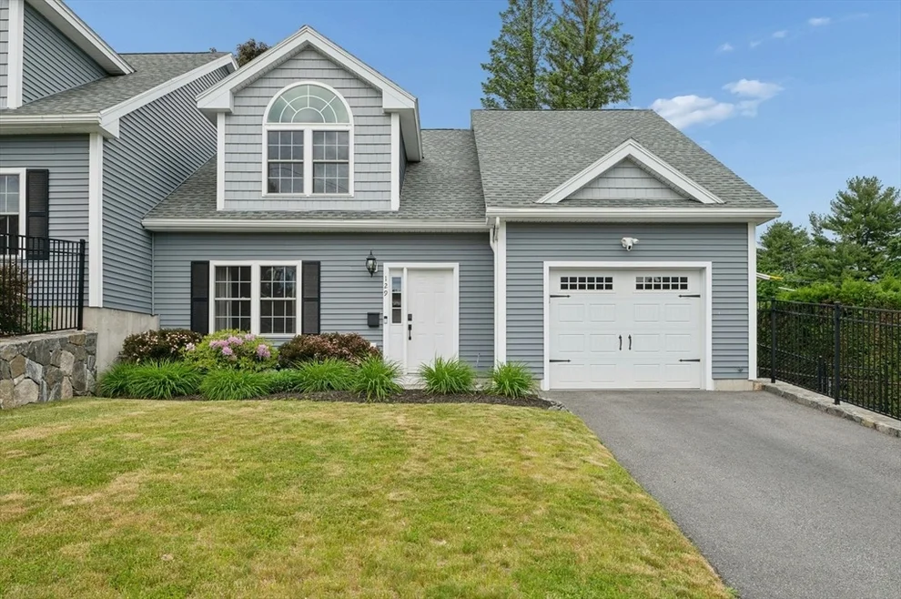 Unit for sale at 129 Derby St, Worcester, MA 01604