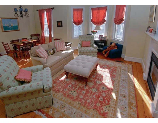 Unit for sale at 19 Prospect St, Boston, MA 02129