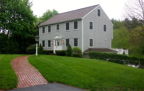 Unit for sale at 774 Main Street, Hingham, MA 02043