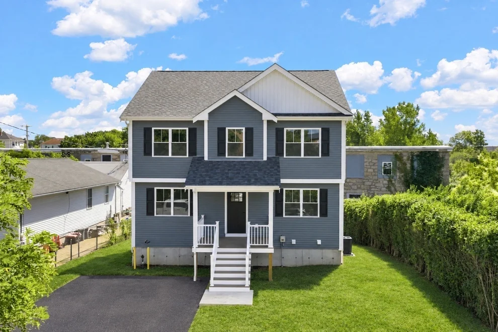 Unit for sale at 42 Ross St, Fall River, MA 02723