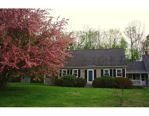 Unit for sale at 2 Falcon Dr, Pelham, NH 03076