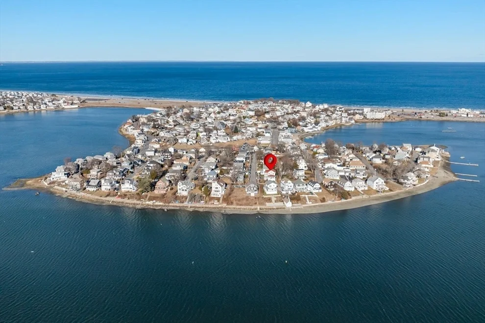 Unit for sale at 68 Hampton Cir, Hull, MA 02045