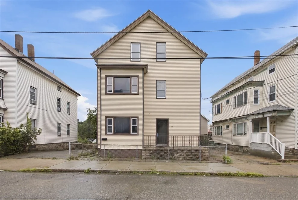 Unit for sale at 34 Danforth St, Fall River, MA 02720
