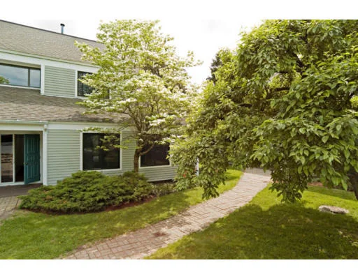 Unit for sale at 8 Concord Greene, Concord, MA 01742