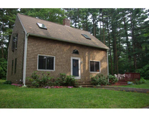 Unit for sale at 61 Common Street, Norwell, MA 02061