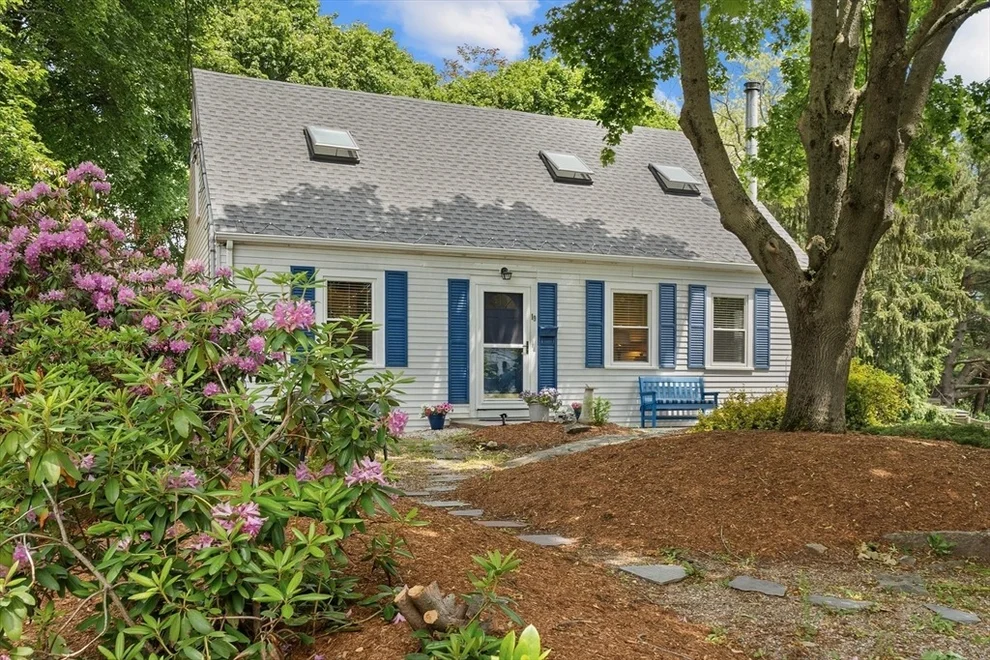 Unit for sale at 19 Goldsmith Ave, Beverly, MA 01915