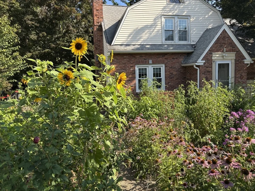 Unit for sale at 18 Zenith Drive, Worcester, MA 01602