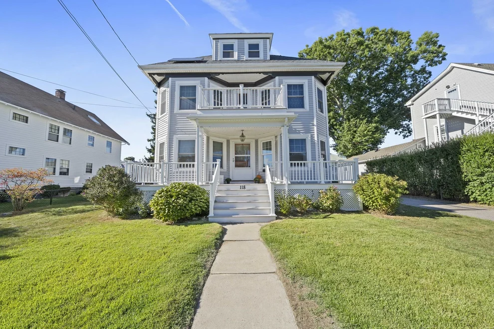 Unit for sale at 118 Merrymount Rd, Quincy, MA 02169