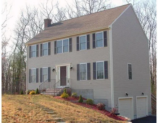 Unit for sale at 31 Monument Dr, Oxford, MA 01540