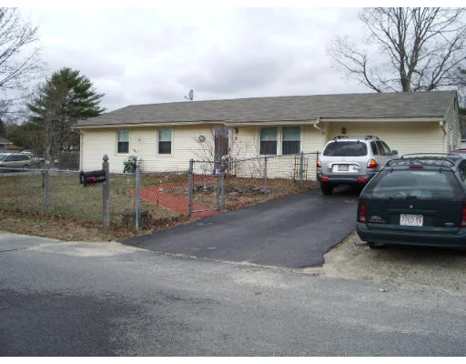 Unit for sale at 3 Suzanne Circle, Wareham, MA 02571