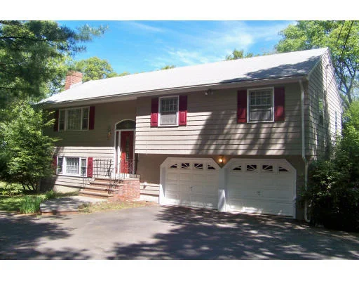 Unit for sale at 25 Johnson Rd, Winchester, MA 01890