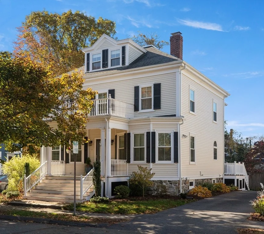 Unit for sale at 5 Beacon St, Danvers, MA 01923