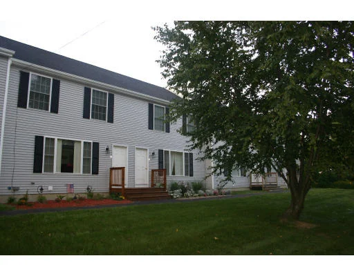 Unit for sale at 95 High St, Uxbridge, MA 01569