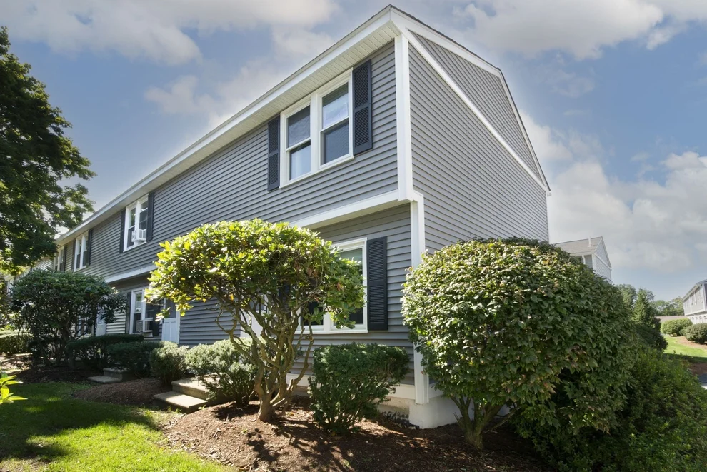 Unit for sale at 1221 Pawtucket Blvd, Lowell, MA 01854