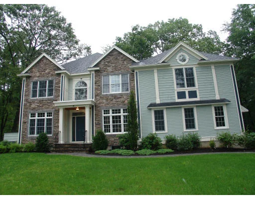 Unit for sale at 763 Lowell Street, Lynnfield, MA 01940