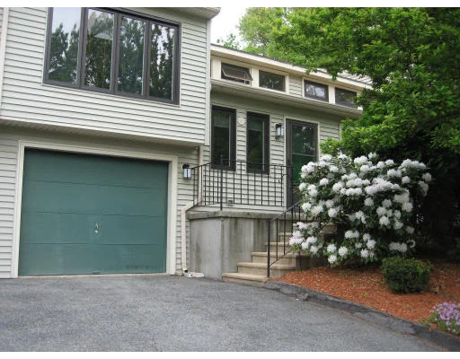 Unit for sale at 44 Nottingham Rd, Grafton, MA 01519