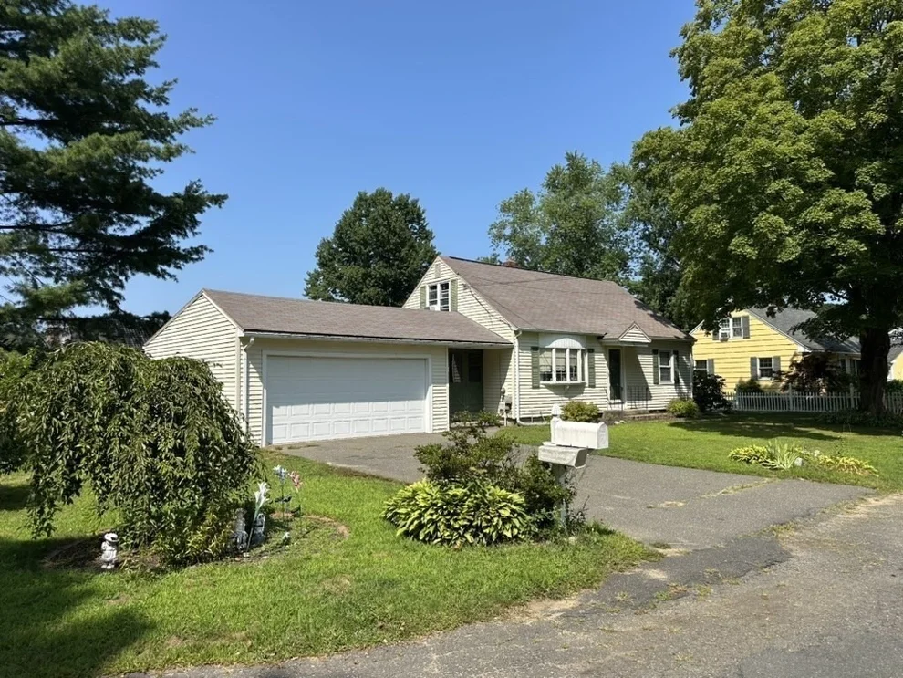Unit for sale at 46 Evergreen Cir, Ludlow, MA 01056