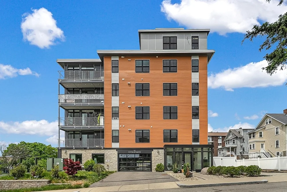 Unit for sale at 11 Oak Grove Ter, Quincy, MA 02169