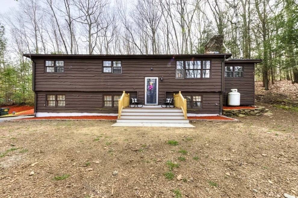 Unit for sale at 13 Stevens Park Road, Charlton, MA 01507