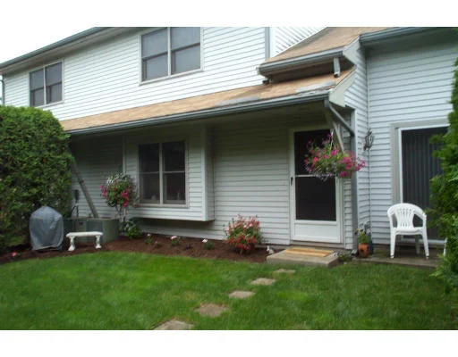Unit for sale at 118 Captain Eames Cir., Ashland, MA 01721