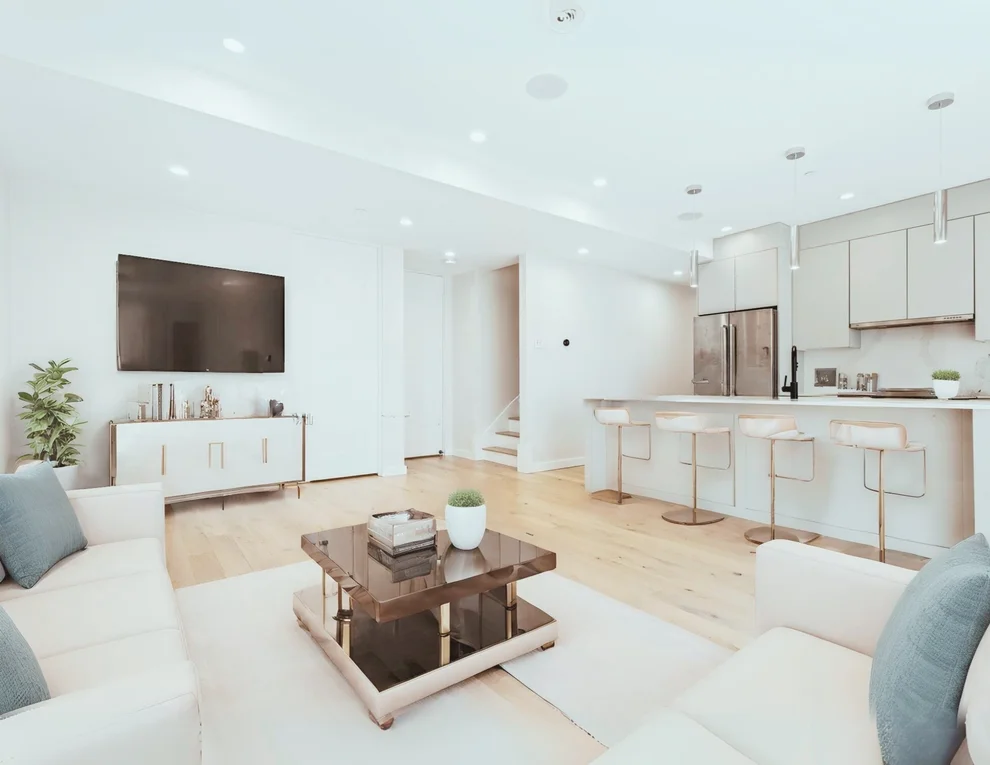 Unit for sale at 340 W 2nd St, Boston, MA 02127