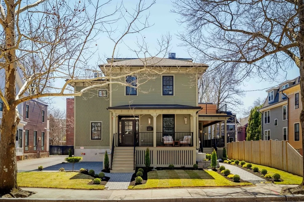 Unit for sale at 20 Wendell Street, Cambridge, MA 02138