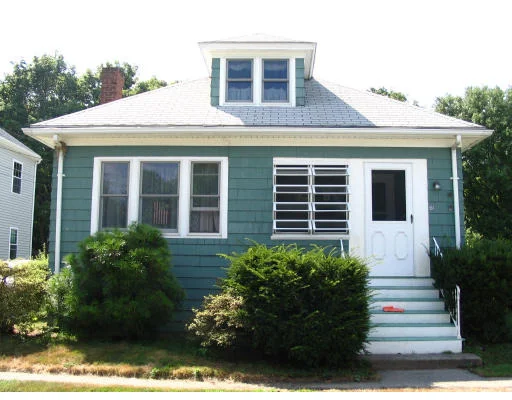 Unit for sale at 61 Moffat Rd, Quincy, MA 02169