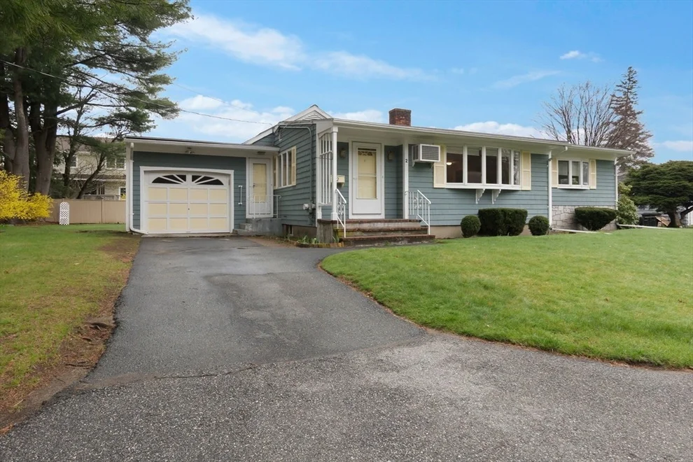 Unit for sale at 2 Standish Road, Lynnfield, MA 01940