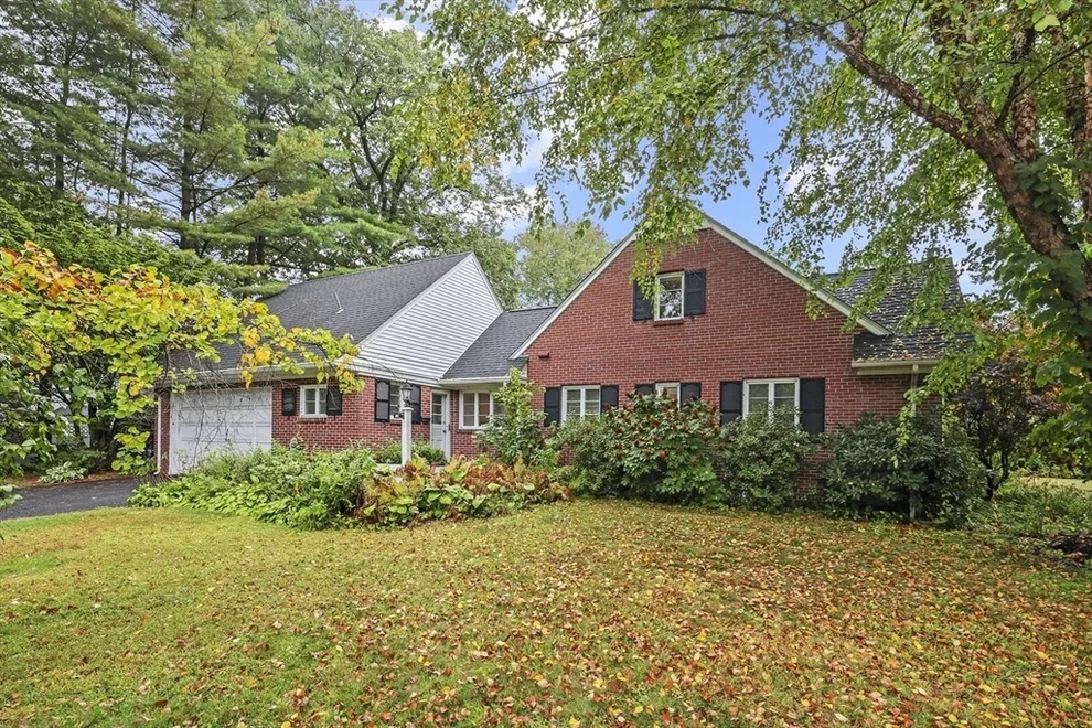 Unit for sale at 124 Tecumseh Drive, Longmeadow, MA 01106