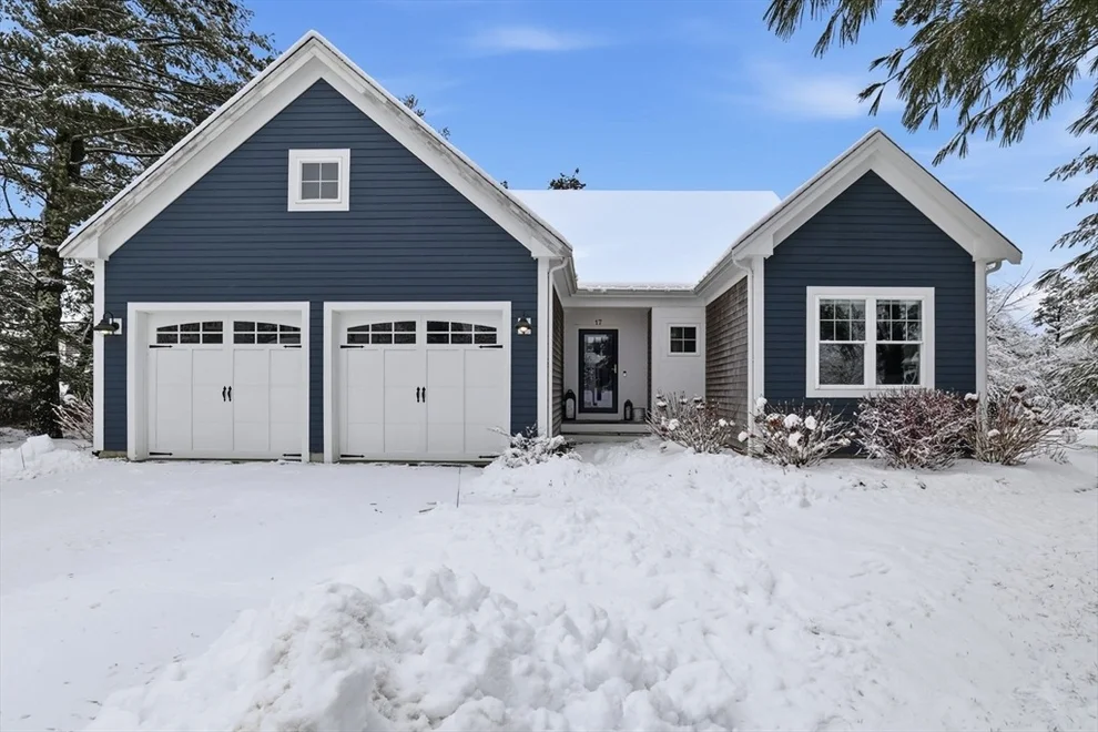 Unit for sale at 17 Inkberry Ln, Plymouth, MA 02360