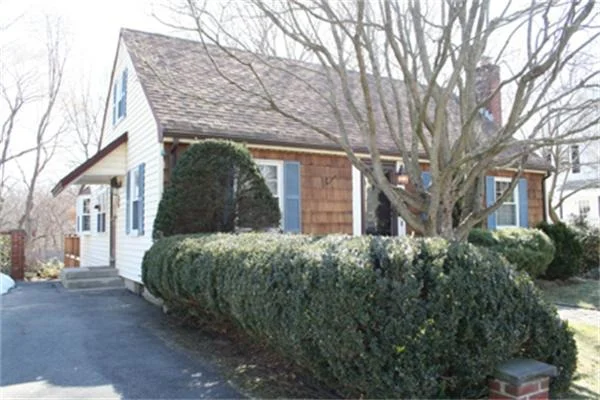 Unit for sale at 5 Vine Street, Wakefield, MA 01880