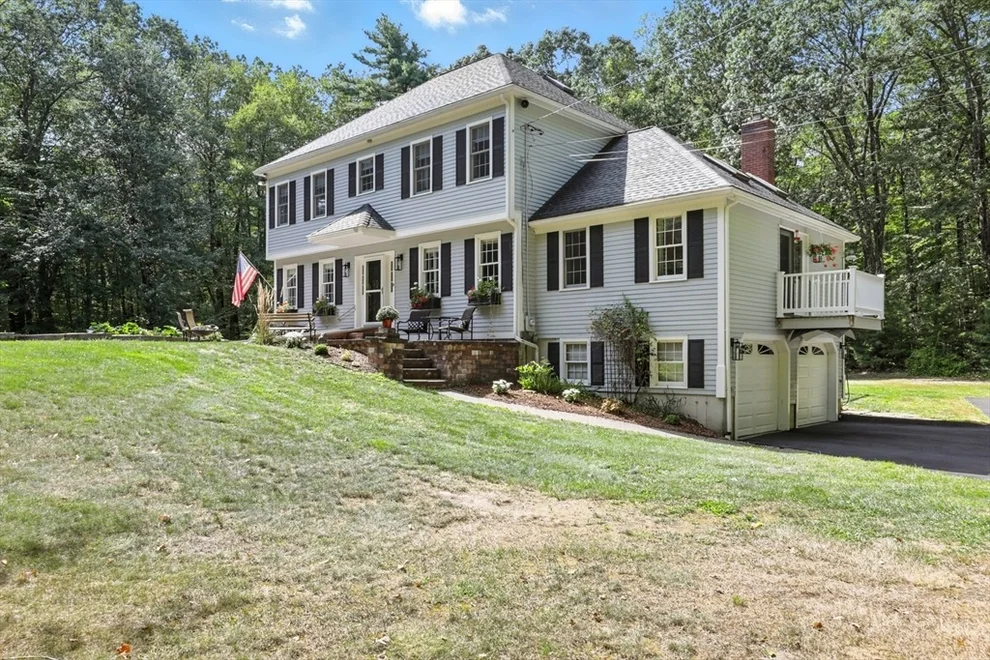 Unit for sale at 10 West Street, Pepperell, MA 01463