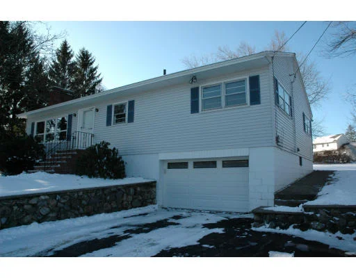 Unit for sale at 23 Anderson Dr, Methuen, MA 01844