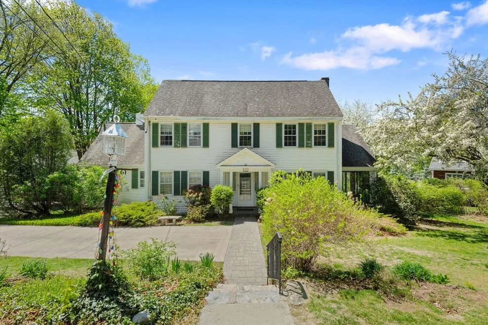 Unit for sale at 31 Bancroft, Wellesley, MA 02481