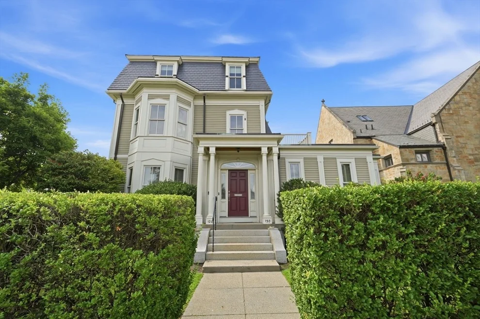 Unit for sale at 130 Mount Auburn St, Watertown, MA 02472