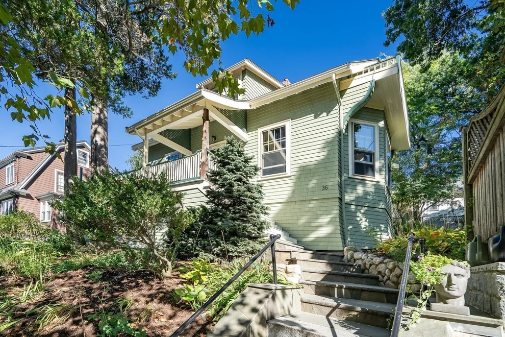 Unit for sale at 36 Warwick Rd, Watertown, MA 02472