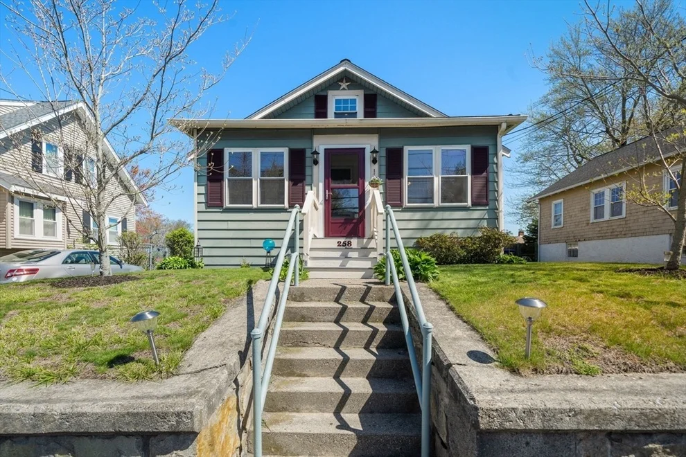 Unit for sale at 258 Pearl St, Braintree, MA 02184