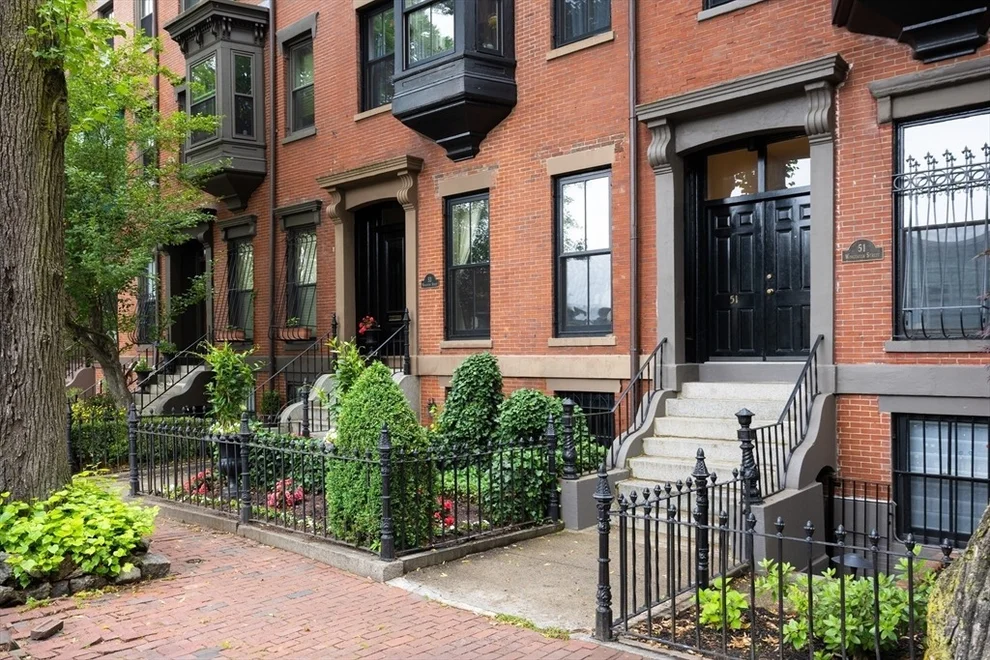 Unit for sale at 51 Worcester St, Boston, MA 02118