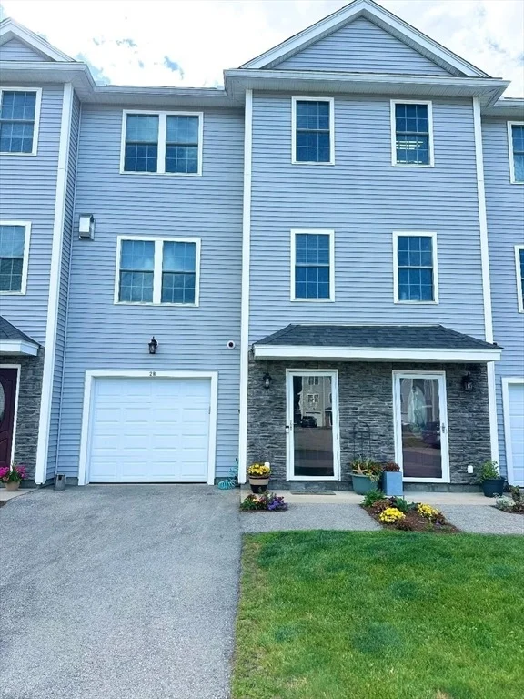 Unit for sale at 2 Starfish Way, Salisbury, MA 01952