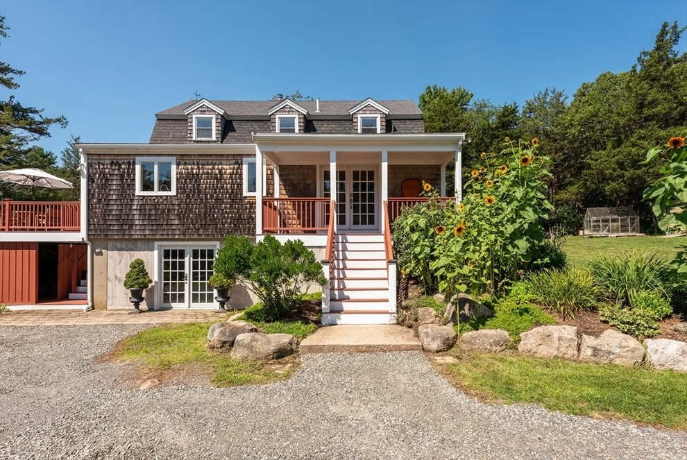 Unit for sale at 8 Lufkin Point Road, Essex, MA 01929