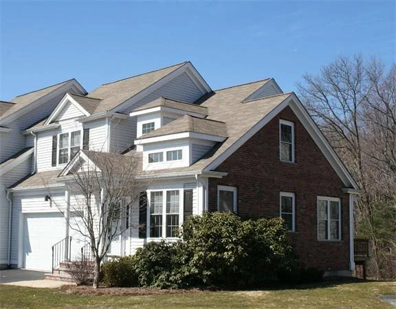 Unit for sale at 6 Georgia Dr, Burlington, MA 01803