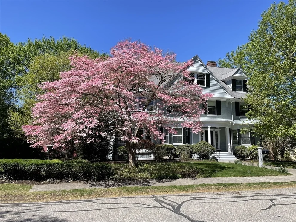 Unit for sale at 21 Waterston Rd, Newton, MA 02458