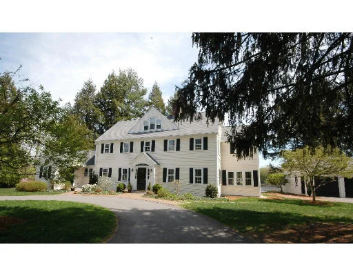 Unit for sale at 77 Coolidge Rd, Concord, MA 01742